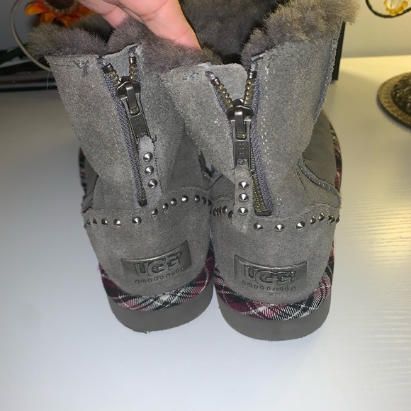 Woman UGG boots - Picture 2 of 8